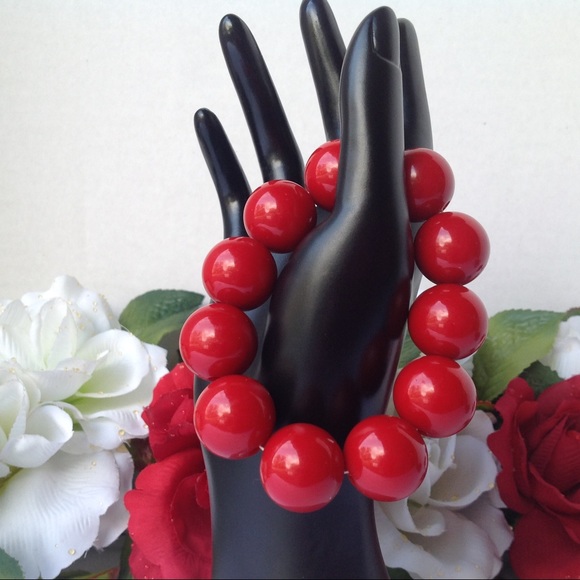 Bracelet Red Bead Costume Jewelry Elastic Band OS - Picture 3 of 6